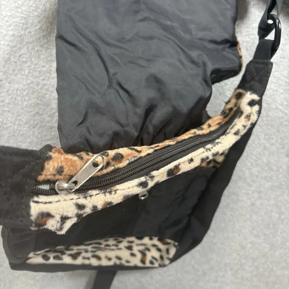 DAKINE Leopard‎ prin Fuzzy Crossbody Bag Purse Multi Pockets Adjustable Strap
